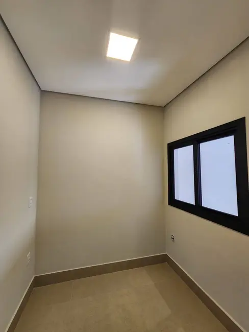 Foto 9 de Casa de Condomínio com 3 quartos à venda, 327m2 em Condomínio Belvedere, Cuiaba - MT