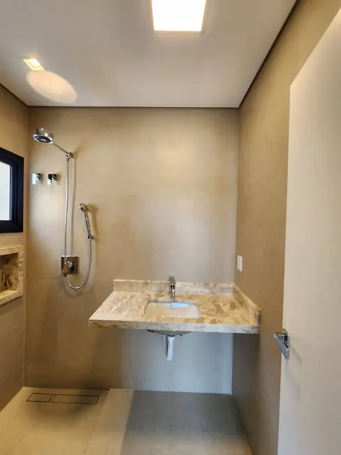 Foto 5 de Casa de Condomínio com 3 quartos à venda, 327m2 em Condomínio Belvedere, Cuiaba - MT