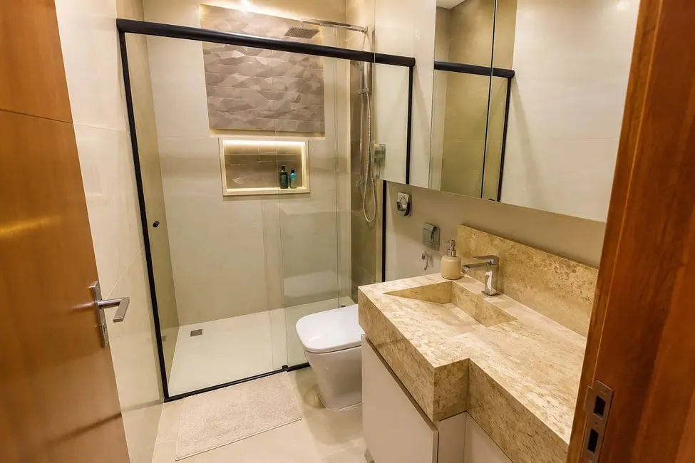 Casa com 3 quartos à venda, 250m2 em Cuiaba - MT - imagem 4 Foto 4 de Casa com 3 quartos à venda, 250m2 em Cuiaba - MT
