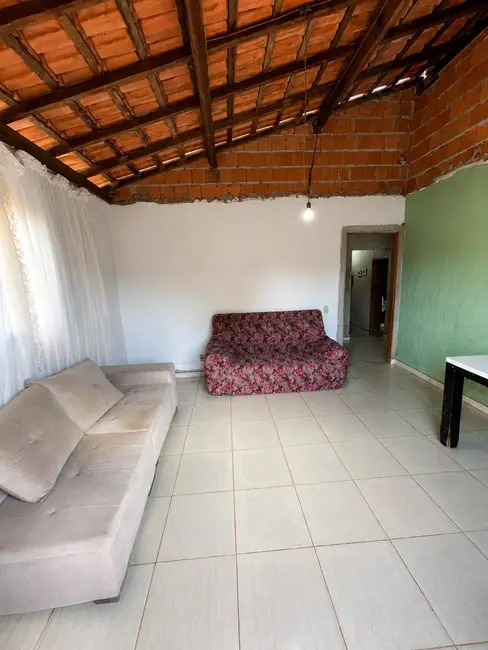 Foto 1 de Casa com 2 quartos à venda, 327m2 em Jardim Mossoró, Cuiaba - MT