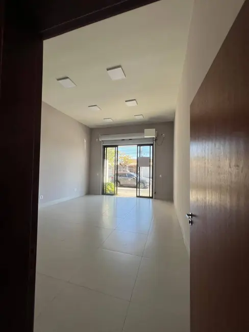 Sala Comercial à venda, 50m2 em Cuiaba - MT - imagem 8 Foto 8 de Sala Comercial à venda, 50m2 em Cuiaba - MT