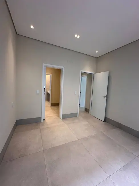 Casa de Condomínio com 3 quartos à venda, 308m2 em Cuiaba - MT - imagem 7 Foto 7 de Casa de Condomínio com 3 quartos à venda, 308m2 em Cuiaba - MT