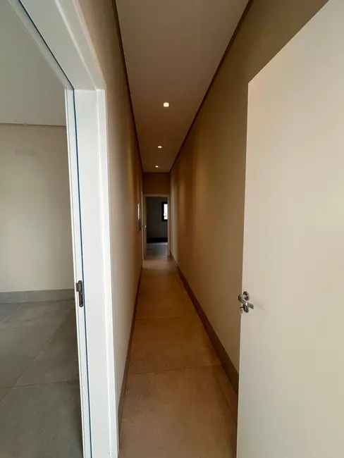 Casa de Condomínio com 3 quartos à venda, 308m2 em Cuiaba - MT - imagem 6 Foto 6 de Casa de Condomínio com 3 quartos à venda, 308m2 em Cuiaba - MT