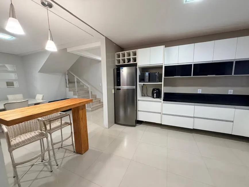 Sobrado com 4 quartos à venda, 375m2 em Condomínio Belvedere, Cuiaba - MT - imagem 3 Foto 3 de Sobrado com 4 quartos à venda, 375m2 em Condomínio Belvedere, Cuiaba - MT