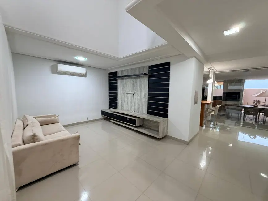 Sobrado com 4 quartos à venda, 375m2 em Condomínio Belvedere, Cuiaba - MT - imagem 6 Foto 6 de Sobrado com 4 quartos à venda, 375m2 em Condomínio Belvedere, Cuiaba - MT