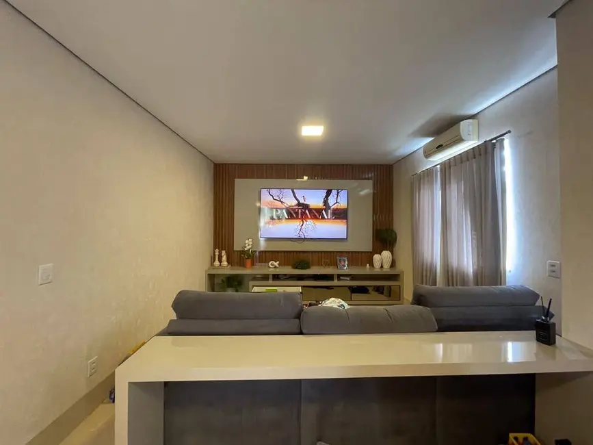 Sobrado com 3 quartos à venda, 375m2 em Condomínio Belvedere, Cuiaba - MT - imagem 4 Foto 4 de Sobrado com 3 quartos à venda, 375m2 em Condomínio Belvedere, Cuiaba - MT