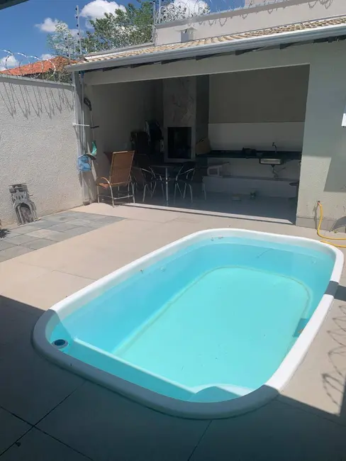 Casa com 3 quartos à venda, 118m2 em Santa Cruz, Cuiaba - MT - imagem 1 Foto 1 de Casa com 3 quartos à venda, 118m2 em Santa Cruz, Cuiaba - MT