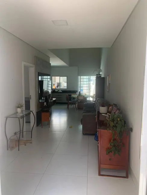 Casa com 3 quartos à venda, 118m2 em Santa Cruz, Cuiaba - MT - imagem 3 Foto 3 de Casa com 3 quartos à venda, 118m2 em Santa Cruz, Cuiaba - MT