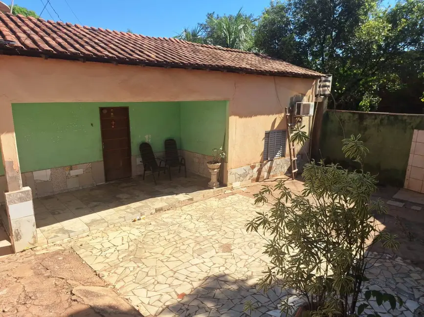 Foto 1 de Casa com 3 quartos à venda, 230m2 em Coxipó, Cuiaba - MT
