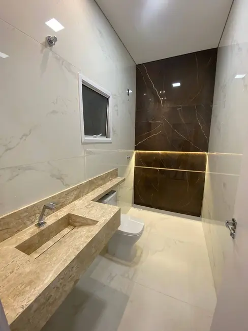 Foto 3 de Casa com 3 quartos à venda, 114m2 em Jardim Shangri-Lá, Cuiaba - MT