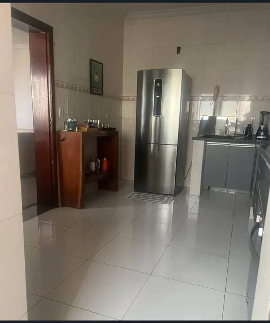 Foto 9 de Apartamento com 4 quartos à venda, 246m2 em Jardim das Américas, Cuiaba - MT