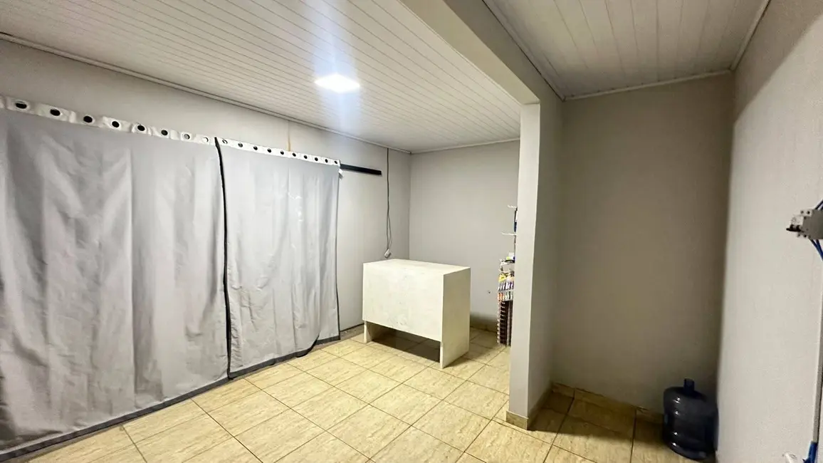 Foto 1 de Casa com 2 quartos à venda, 215m2 em Marajoara, Varzea Grande - MT