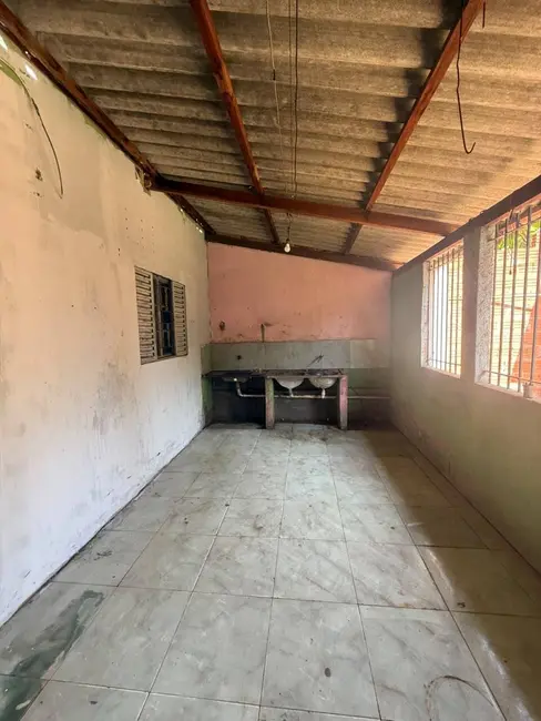 Foto 3 de Casa com 2 quartos à venda, 300m2 em Tancredo Neves, Cuiaba - MT