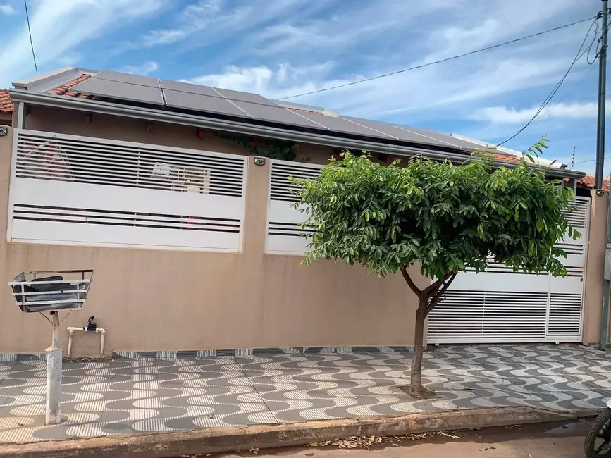 Foto 1 de Casa com 3 quartos à venda, 130m2 em Pascoal Ramos, Cuiaba - MT