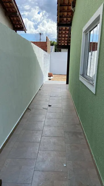 Foto 3 de Casa com 3 quartos à venda e para alugar, 200m2 em Distrito Industrial, Cuiaba - MT