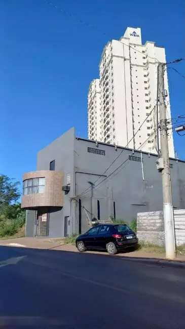 Sala Comercial à venda e para alugar, 600m2 em Quilombo, Cuiaba - MT - imagem 1 Foto 1 de Sala Comercial à venda e para alugar, 600m2 em Quilombo, Cuiaba - MT