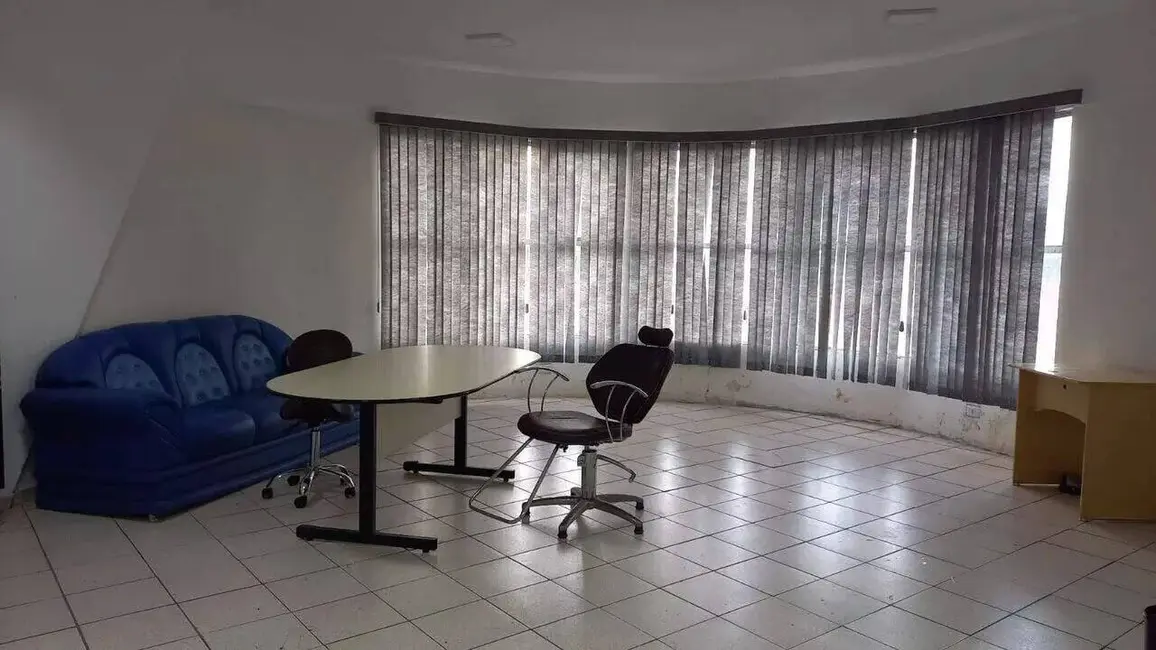 Sala Comercial à venda e para alugar, 600m2 em Quilombo, Cuiaba - MT - imagem 6 Foto 6 de Sala Comercial à venda e para alugar, 600m2 em Quilombo, Cuiaba - MT