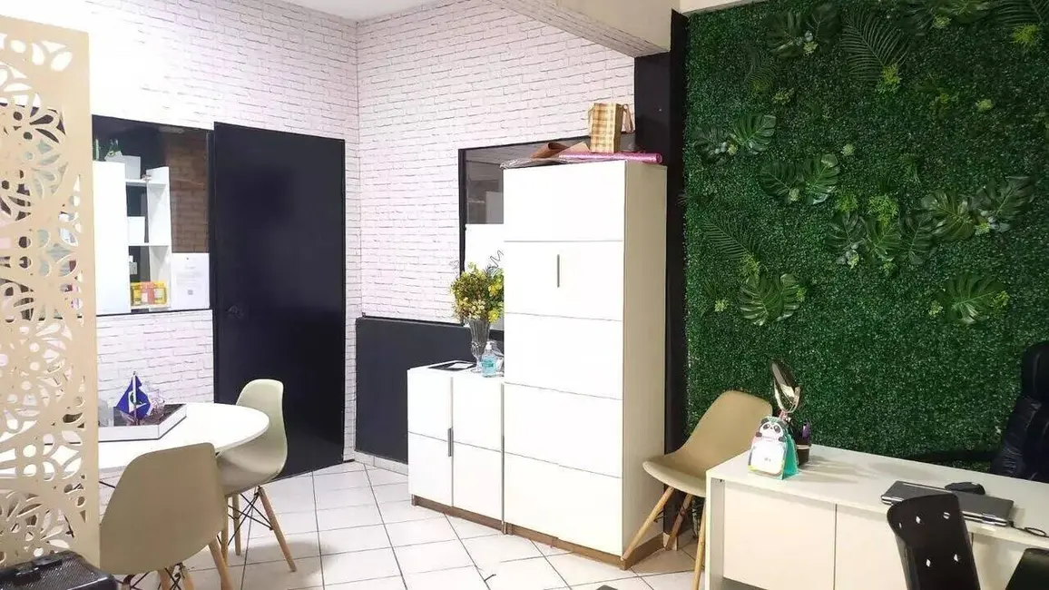 Sala Comercial à venda e para alugar, 600m2 em Quilombo, Cuiaba - MT - imagem 4 Foto 4 de Sala Comercial à venda e para alugar, 600m2 em Quilombo, Cuiaba - MT