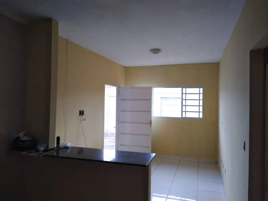 Casa com 2 quartos para alugar, 240m2 em Parque Cuiabá, Cuiaba - MT - imagem 3 Foto 3 de Casa com 2 quartos para alugar, 240m2 em Parque Cuiabá, Cuiaba - MT