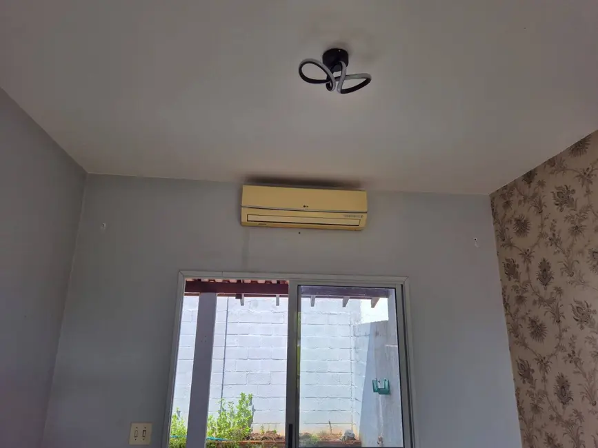 Casa com 2 quartos para alugar, 80m2 em Parque Residencial das Nações Indígenas, Cuiaba - MT - imagem 4 Foto 4 de Casa com 2 quartos para alugar, 80m2 em Parque Residencial das Nações Indígenas, Cuiaba - MT