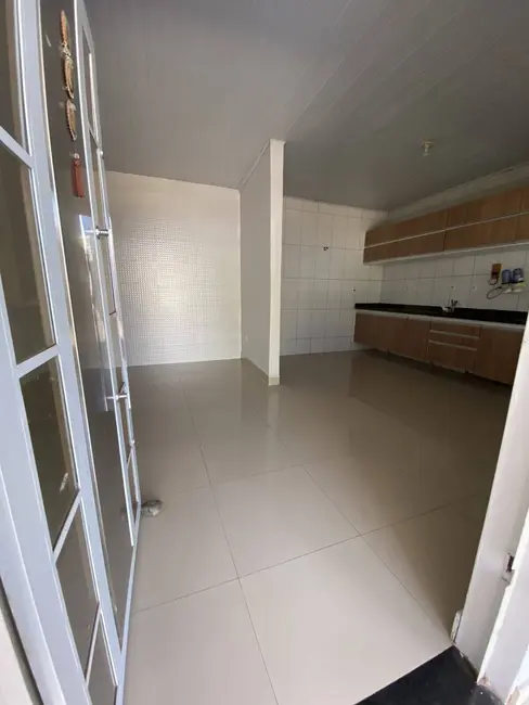 Foto 8 de Casa com 2 quartos à venda e para alugar, 384m2 em Jardim Califórnia, Cuiaba - MT