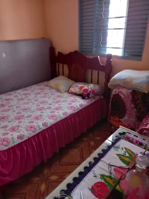 Foto 5 de Casa com 2 quartos à venda, 250m2 em Dom Bosco, Cuiaba - MT