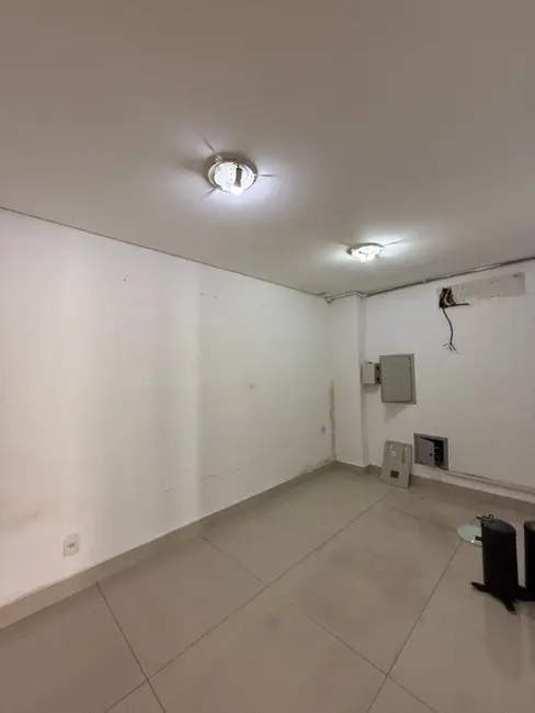 Sala Comercial à venda e para alugar, 153m2 em Poção, Cuiaba - MT - imagem 5 Foto 5 de Sala Comercial à venda e para alugar, 153m2 em Poção, Cuiaba - MT