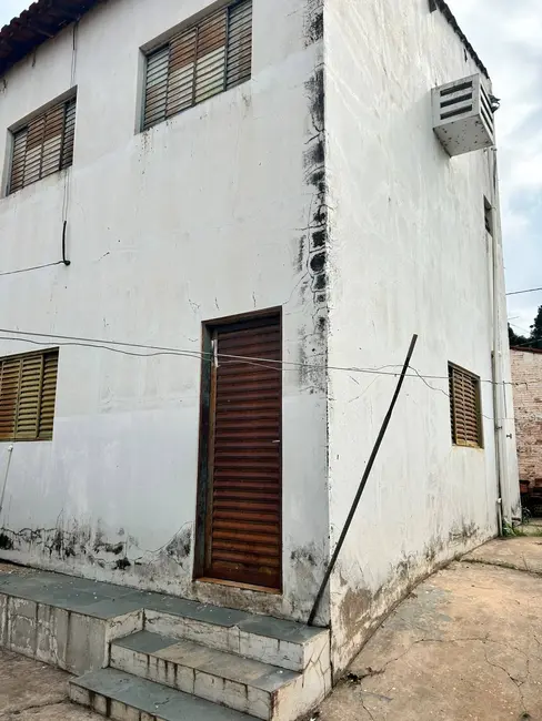 Foto 3 de Casa com 2 quartos à venda, 300m2 em Dom Aquino, Cuiaba - MT