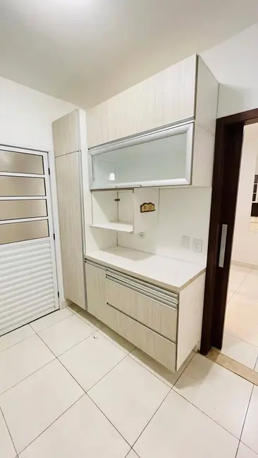 Foto 9 de Casa com 3 quartos à venda e para alugar, 76m2 em Centro Político Administrativo, Cuiaba - MT
