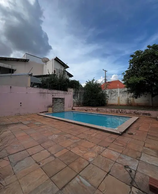 Foto 5 de Casa com 3 quartos à venda e para alugar, 1200m2 em Jardim Califórnia, Cuiaba - MT