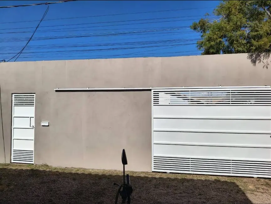 Foto 4 de Casa com 2 quartos à venda, 50m2 em Cuiaba - MT