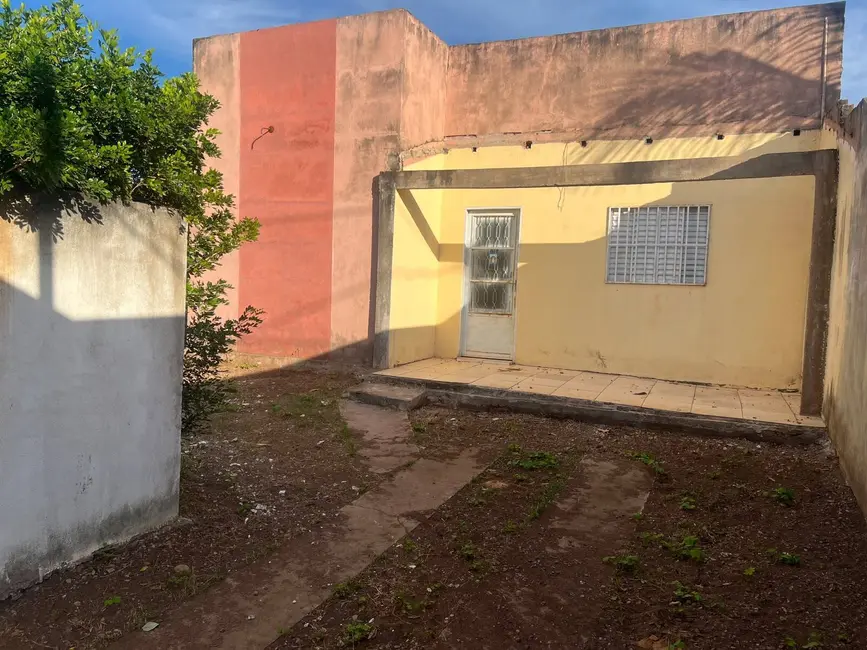 Foto 1 de Casa com 3 quartos à venda, 200m2 em Centro-Norte, Cuiaba - MT