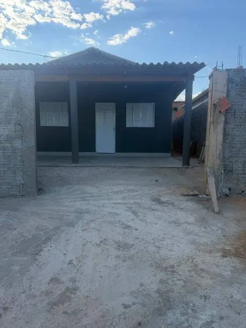 Foto 3 de Casa com 2 quartos à venda, 250m2 em Doutor Fábio Leite II, Cuiaba - MT