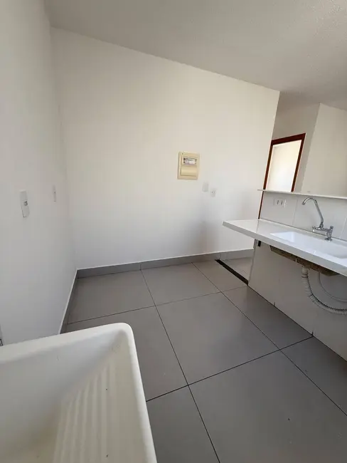 Foto 4 de Apartamento com 2 quartos à venda, 40m2 em Jardim Imperial, Cuiaba - MT