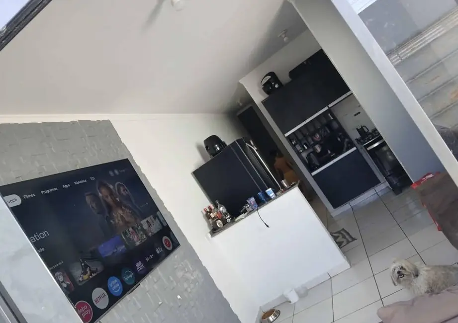 Foto 2 de Casa com 2 quartos à venda, 200m2 em Varzea Grande - MT