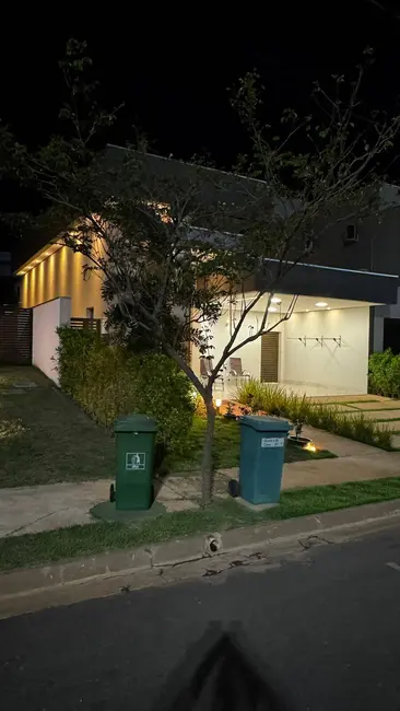 Foto 9 de Casa de Condomínio com 3 quartos à venda, 300m2 em Cuiaba - MT