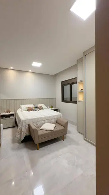 Foto 6 de Casa de Condomínio com 3 quartos à venda, 300m2 em Cuiaba - MT