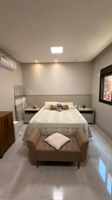 Foto 3 de Casa de Condomínio com 3 quartos à venda, 300m2 em Cuiaba - MT