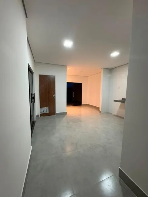Foto 4 de Casa com 2 quartos à venda, 180m2 em Real Parque, Cuiaba - MT