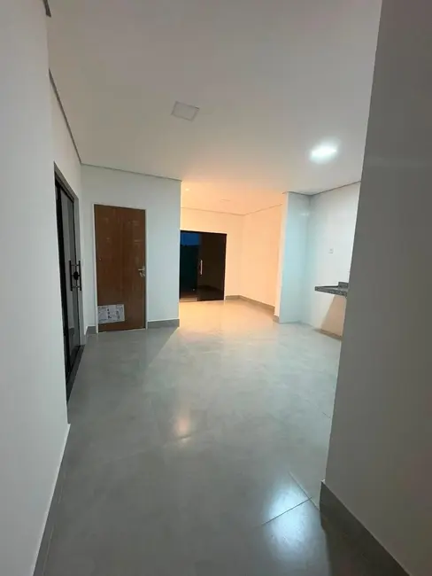 Foto 5 de Casa com 2 quartos à venda, 180m2 em Real Parque, Cuiaba - MT