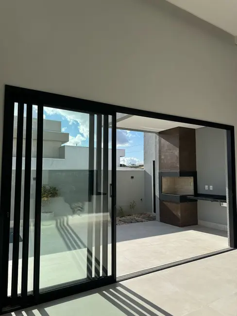 Foto 4 de Casa de Condomínio com 3 quartos à venda, 300m2 em Morada dos Nobres, Cuiaba - MT