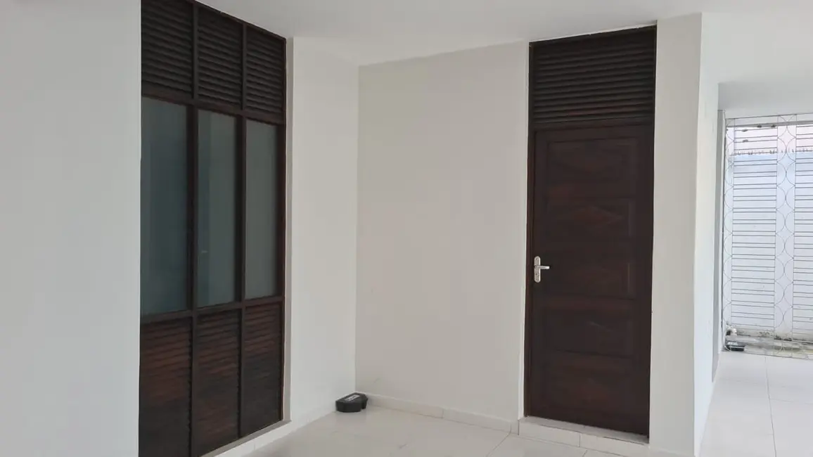 Foto 2 de Casa com 4 quartos para alugar, 190m2 em Manaíra, Joao Pessoa - PB