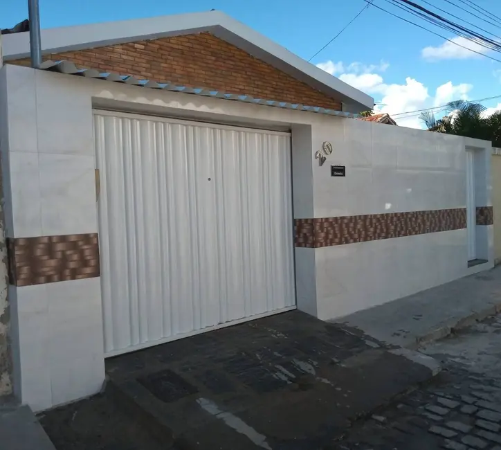 Foto 1 de Casa com 3 quartos à venda, 120m2 em Sandra Cavalcante, Campina Grande - PB