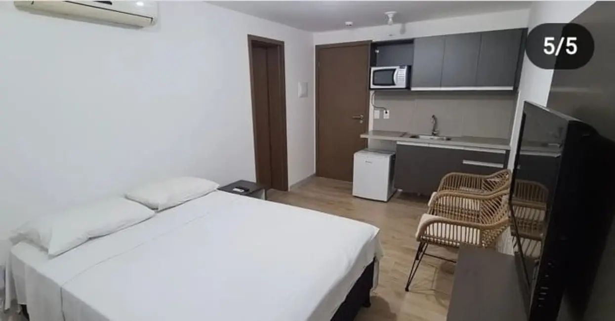 Foto 2 de Apartamento com 1 quarto para alugar, 25m2 em Cabo Branco, Joao Pessoa - PB