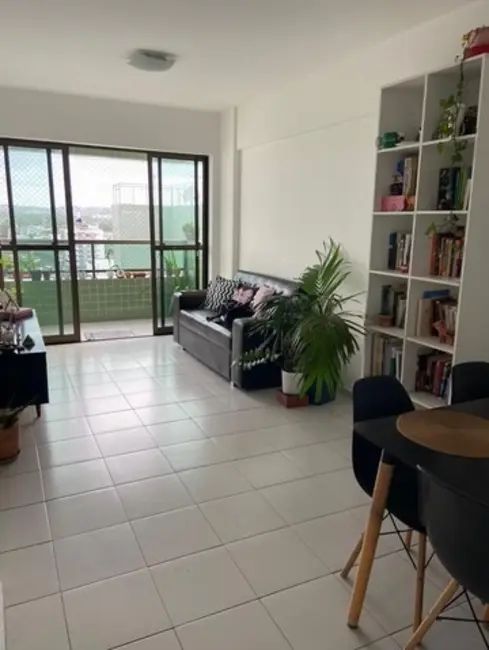 Foto 2 de Apartamento com 3 quartos à venda, 70m2 em Várzea, Recife - PE