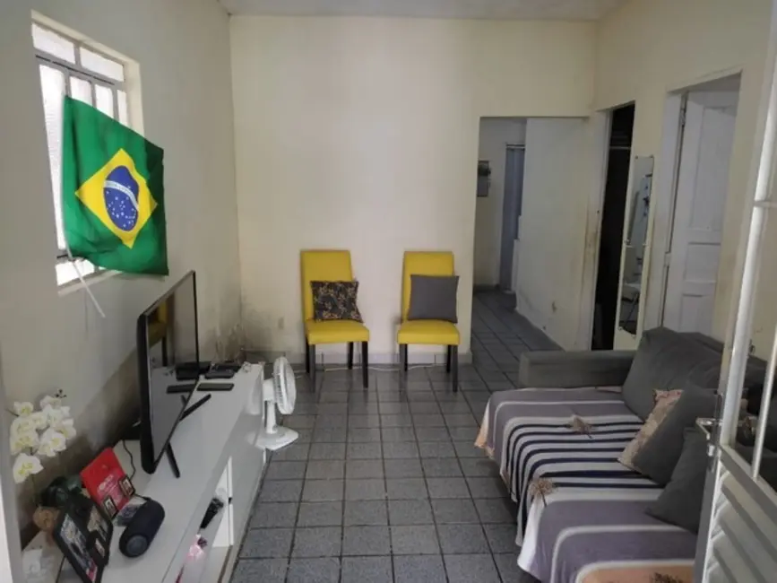 Foto 1 de Casa com 2 quartos à venda, 60m2 em Água Fria, Recife - PE