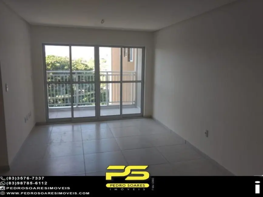 Foto 2 de Apartamento com 2 quartos à venda, 62m2 em Centenário, Campina Grande - PB