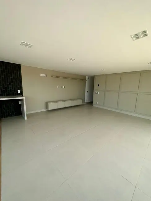 Foto 1 de Apartamento com 4 quartos para alugar, 130m2 em Cabo Branco, Joao Pessoa - PB