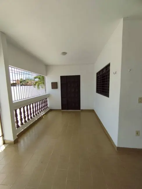 Casa com 3 quartos à venda, 680m2 em Ipês, Joao Pessoa - PB - imagem 9 Foto 9 de Casa com 3 quartos à venda, 680m2 em Ipês, Joao Pessoa - PB