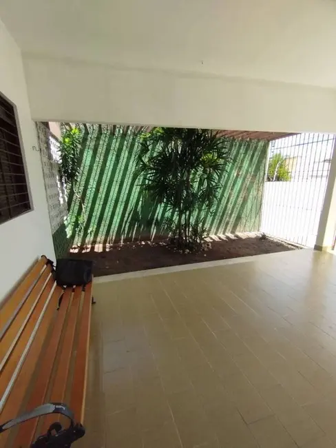 Casa com 3 quartos à venda, 680m2 em Ipês, Joao Pessoa - PB - imagem 7 Foto 7 de Casa com 3 quartos à venda, 680m2 em Ipês, Joao Pessoa - PB